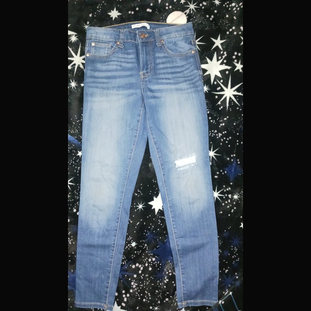 NWOT Celebrity Pink Skinny Jeans 3/26